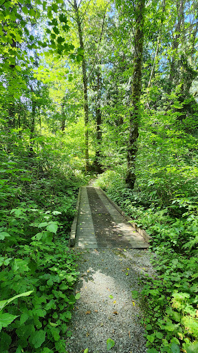 Eaglemont – Beaver Pond Trail Head