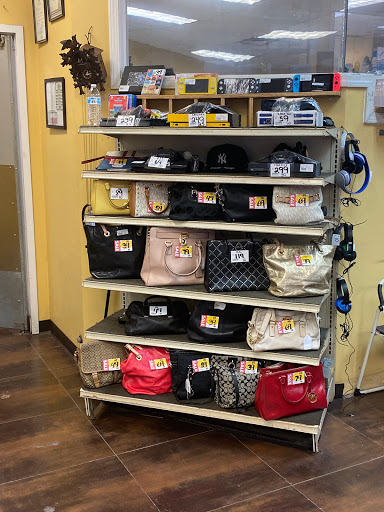 Pawn Shop «Valu + Pawn», reviews and photos, 13630 Veterans Memorial Dr a, Houston, TX 77014, USA