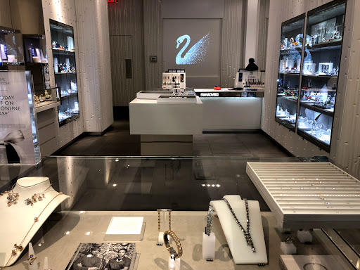 Jewelry Store «Swarovski», reviews and photos, 1421 Walnut St, Philadelphia, PA 19102, USA