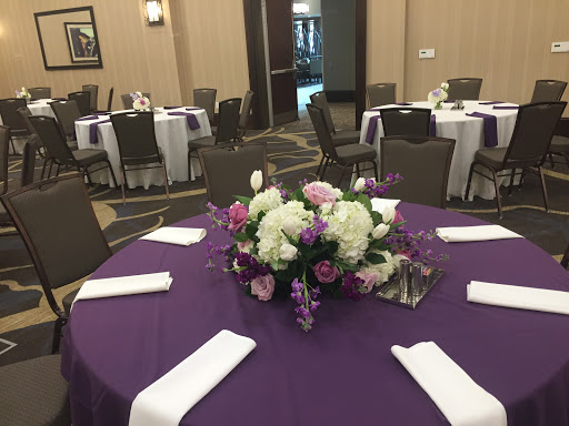 Hotel «Embassy Suites by Hilton Saratoga Springs», reviews and photos, 86 Congress St, Saratoga Springs, NY 12866, USA