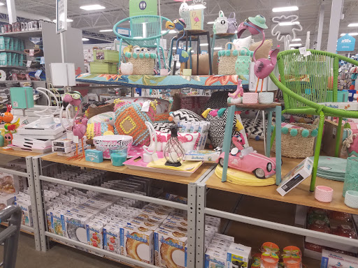 Home Goods Store «At Home», reviews and photos, 10331 University Ave, Clive, IA 50325, USA