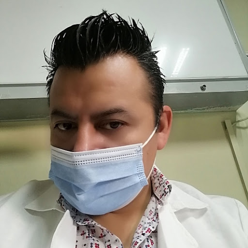 Dr. Ricardo Ortiz Arellano, Traumatólogo
