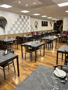 Restaurante Plaché C. Jaime I, 1, 22400 Monzón, Huesca, España