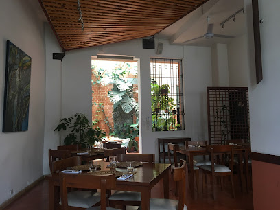 La Guacharaca Café - Carrera 6 #712, La Merced Centro, Cali, Valle del Cauca, Colombia