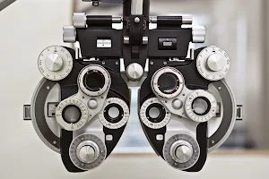 Optometrist Dr Dan Wolfe image