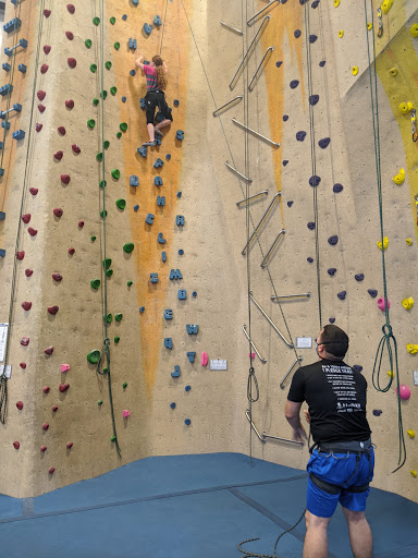 Rock Climbing Gym «Central Rock Gym», reviews and photos, 259 Eastern Blvd, Glastonbury, CT 06033, USA
