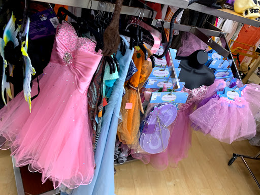 Thrift Store «Goodwill Store & Donation Center», reviews and photos