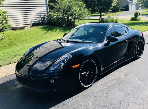 Car Dealer «Ultimo Motors», reviews and photos, 4575 Weaver Pkwy, Warrenville, IL 60555, USA