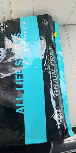 Pet Supply Store «Pet Supplies Plus», reviews and photos, 7570 Pearl Rd, Middleburg Heights, OH 44130, USA