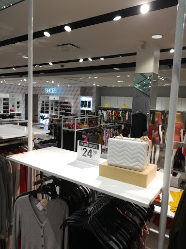 Clothing Store «Forever 21», reviews and photos, 6531 Springfield Mall, Springfield, VA 22150, USA