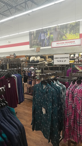 Home Improvement Store «Tractor Supply Co.», reviews and photos, 2648 Coweeman Park Dr, Kelso, WA 98626, USA