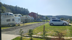 A Frouxeira Camper Park Área de autocaravanas