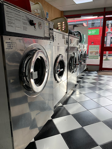 Hoe Street Laundrette & Dry Cleaners - Laundry service