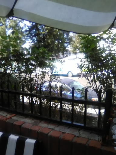 Cell Phone Store «AT&T Authorized Retailer», reviews and photos, 23639 Calabasas Rd, Calabasas, CA 91302, USA