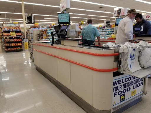 Grocery Store «Food Lion», reviews and photos, 1764 TN-48, Clarksville, TN 37040, USA