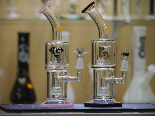 Tobacco Shop «c & c smoke shop», reviews and photos, 13637 Magnolia Ave, Corona, CA 92879, USA