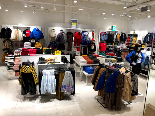 Clothing Store «Forever 21», reviews and photos, 5668 Bay St, Emeryville, CA 94608, USA