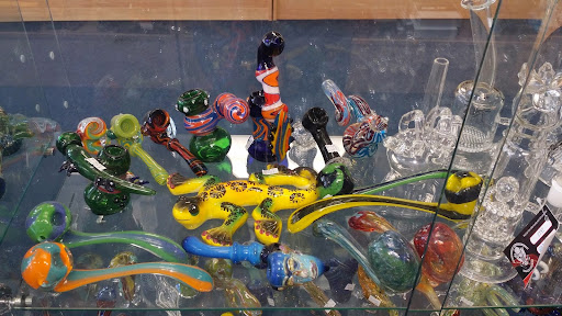 Tobacco Shop «Smoke N Pipes Smoke Shop», reviews and photos, 5306 Washington Ave, Houston, TX 77007, USA