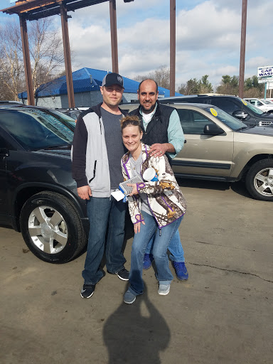 Car Dealer «6k & Under Auto Sales», reviews and photos, 1701 N Broadway, Lexington, KY 40505, USA