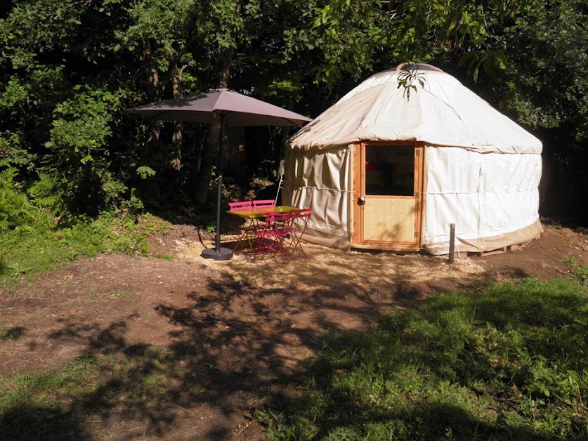 Camping du deves à Montjoux