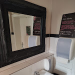 Photo n°1 de l'avis de Lasse.a fait le 11/06/2022 à 10:45 sur le  Schweinske Bahrenfeld à Hamburg