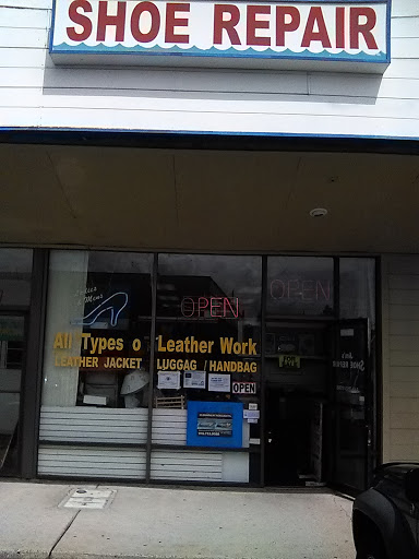 Grocery Store «La Riviera Market and Spirits», reviews and photos, 9331 La Riviera Dr, Sacramento, CA 95826, USA