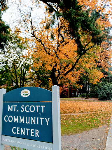 Community Center «Mt Scott Community Center & Pool», reviews and photos, 5530 SE 72nd Ave, Portland, OR 97206, USA