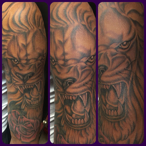 Explore r2d2 tattoo ideas, creative tattoo ideas in Baltimore, available at Island City Tattoos