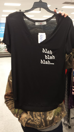 Clothing Store «Ross Dress for Less», reviews and photos, 1020 Veterans Pkwy, Clarksville, IN 47129, USA