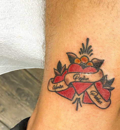 Explore hawaii tattoo ideas, creative tattoo ideas in El Paso, available at American Tattoo Society of Ft Bliss