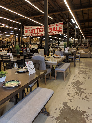 Carls Wholesale Furniture Warehouse image 4