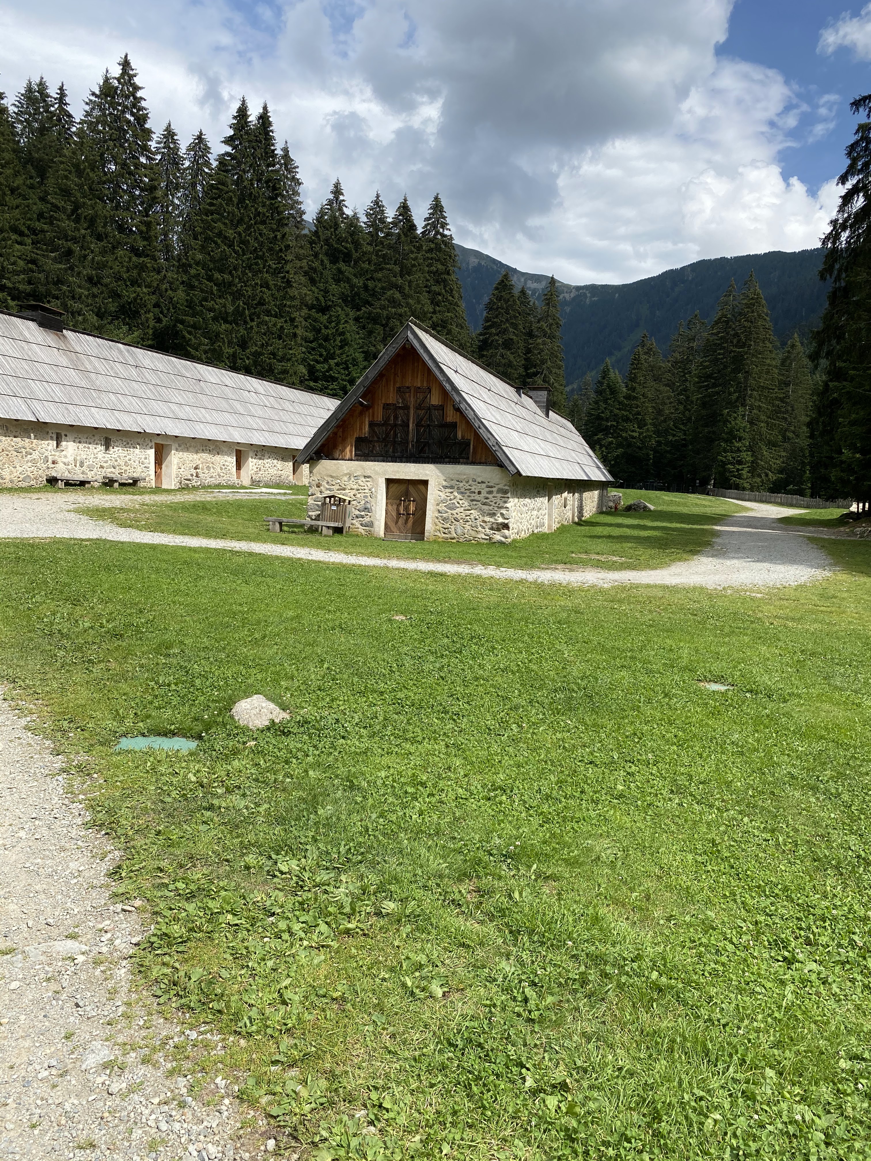 Photo n° 4 de l'avis de Elyor. fait le 22/07/2020 à 18:58