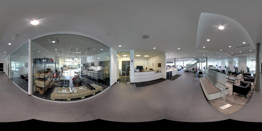 Porsche Dealer «Porsche Exchange», reviews and photos, 2300 Skokie Valley Rd, Highland Park, IL 60035, USA