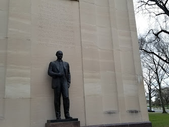 Robert A. Taft Memorial and Carillon