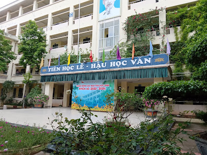 Trường THPT Việt Nam Ba Lan