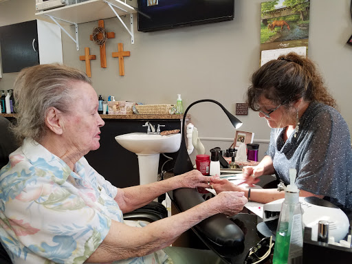 Beauty Salon «Divine Image Salon», reviews and photos, 586 Prairie Ave, Wilmington, OH 45177, USA