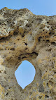 Menhir dit Pierre Percée à Draché Maillé