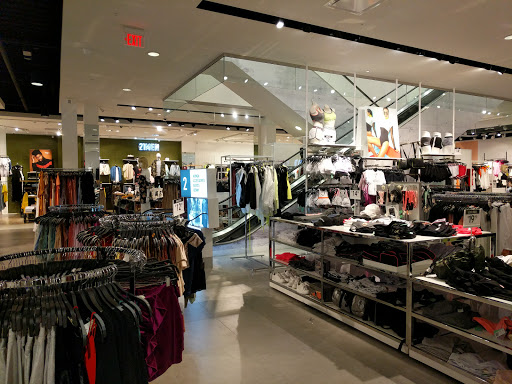 Clothing Store «Forever 21», reviews and photos, 6531 Springfield Mall, Springfield, VA 22150, USA