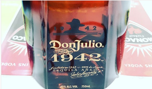 Liquor Store «Corner Liquor», reviews and photos, 2333 Bode Rd, Schaumburg, IL 60194, USA