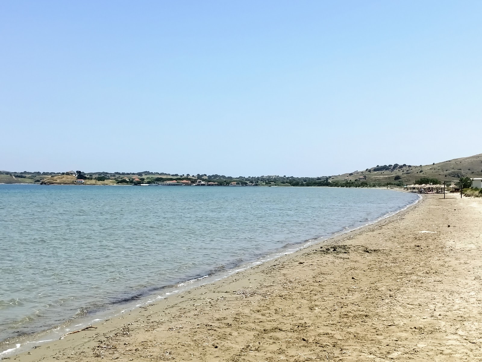 Photo de Kotsinas beach avec baie spacieuse