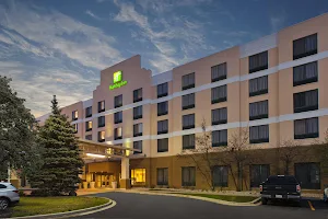 Holiday Inn & Suites Bolingbrook, an IHG Hotel image
