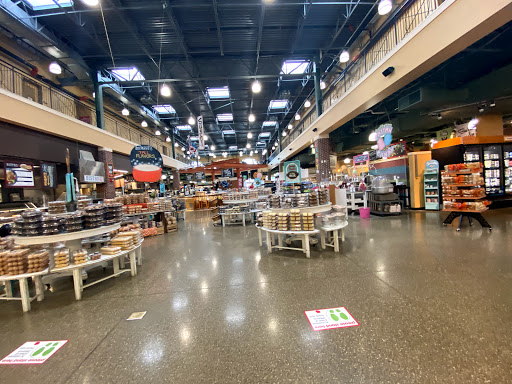 Grocery Store «Market District Supermarket», reviews and photos, 100 Settlers Ridge Center Dr, Pittsburgh, PA 15205, USA
