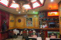 Atmosphère du Restaurant bangladais GANESH à Maisons-Laffitte - n°8