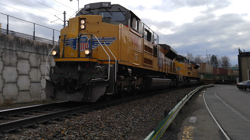 Storage Facility «U-Store Self Storage Portland East», reviews and photos, 1130 NE 28th Ave, Portland, OR 97232, USA