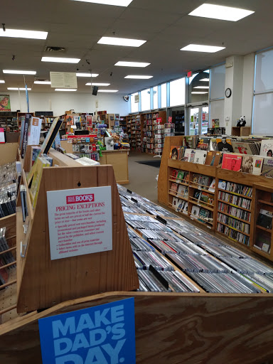 Book Store «Half Price Books», reviews and photos, 8601 Springbrook Dr NW, Coon Rapids, MN 55433, USA