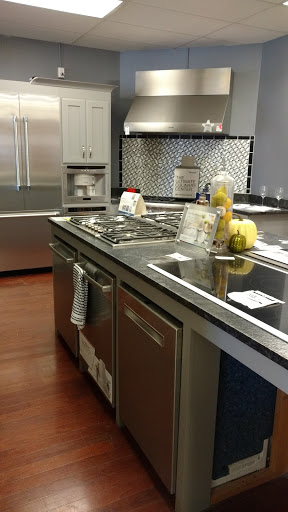 Appliance Store «Haywood Appliance», reviews and photos, 8805 Carolina Blvd, Clyde, NC 28721, USA