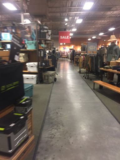 Camping Store «REI», reviews and photos, 1790 Expo Pkwy, Sacramento, CA 95815, USA