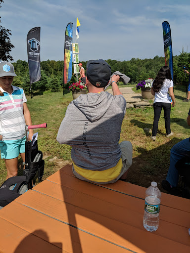 Outdoor Sports Store «Maple Hill Disc Golf», reviews and photos, 132 Marshall St, Leicester, MA 01524, USA