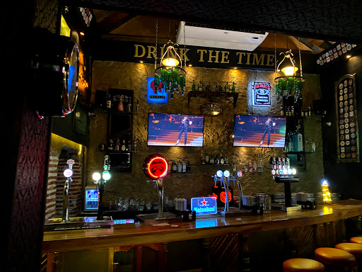 The clock pub getsemani