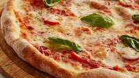 Plats et boissons du Livraison de pizzas Extra Pizza Marseille - n°3